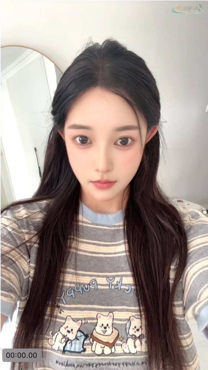 深圳青春系模特甜美风格