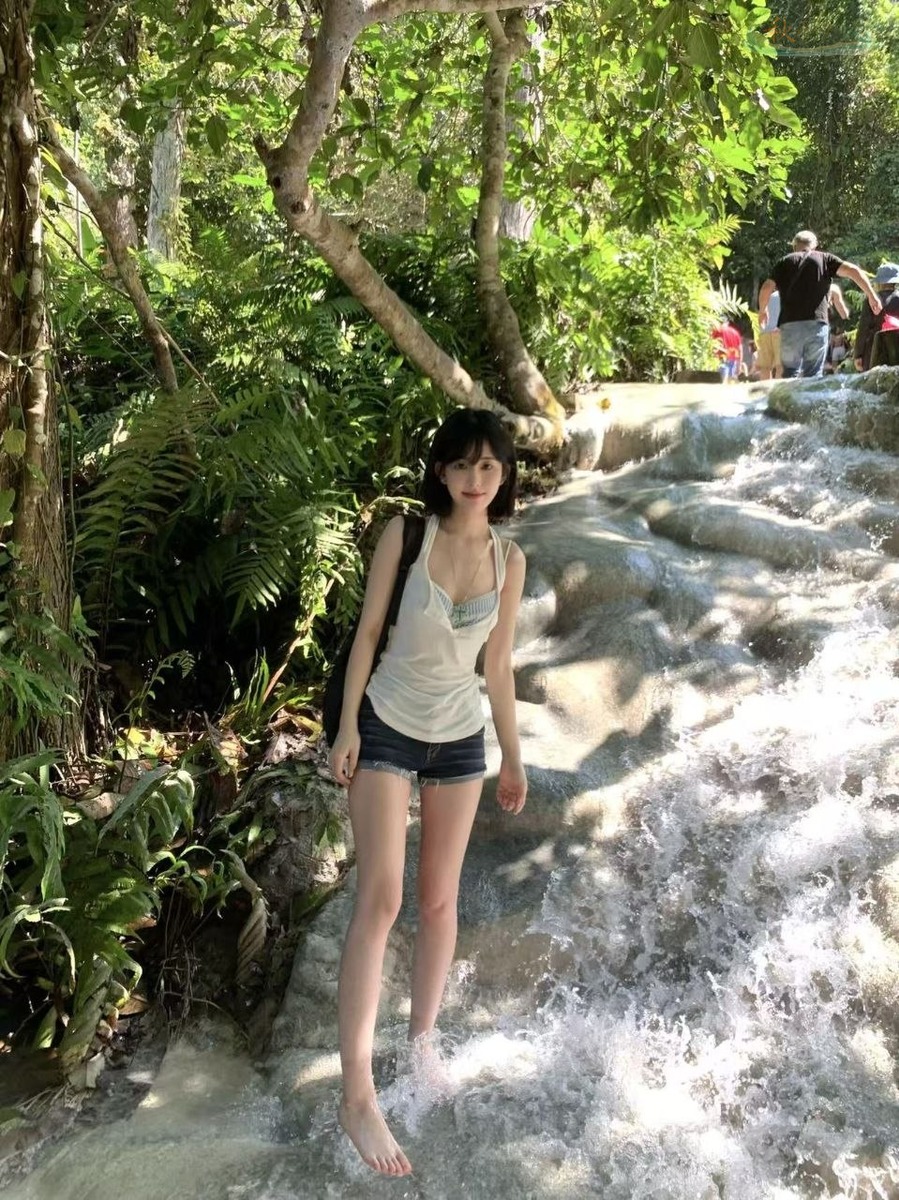 北京纯欲少女风格写真