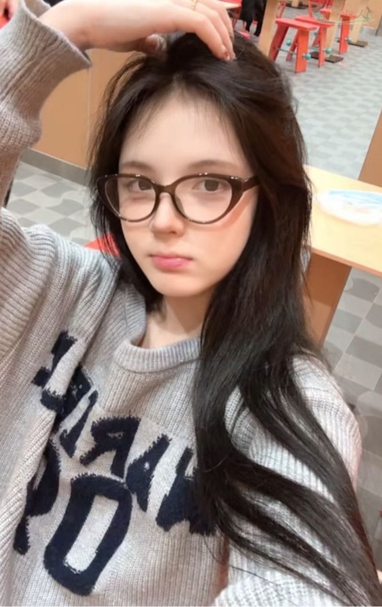 北京马甲线女模身材照