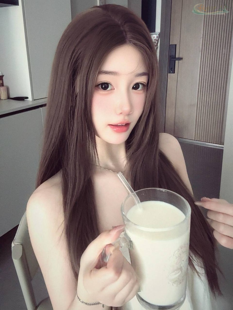 深圳清纯甜美高挑模特写真