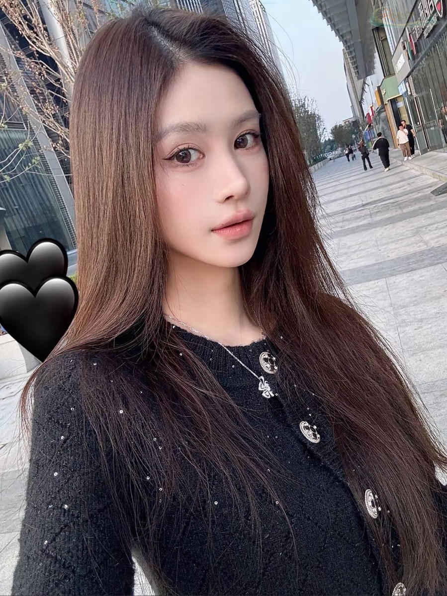 上海清冷高级脸女生短视频