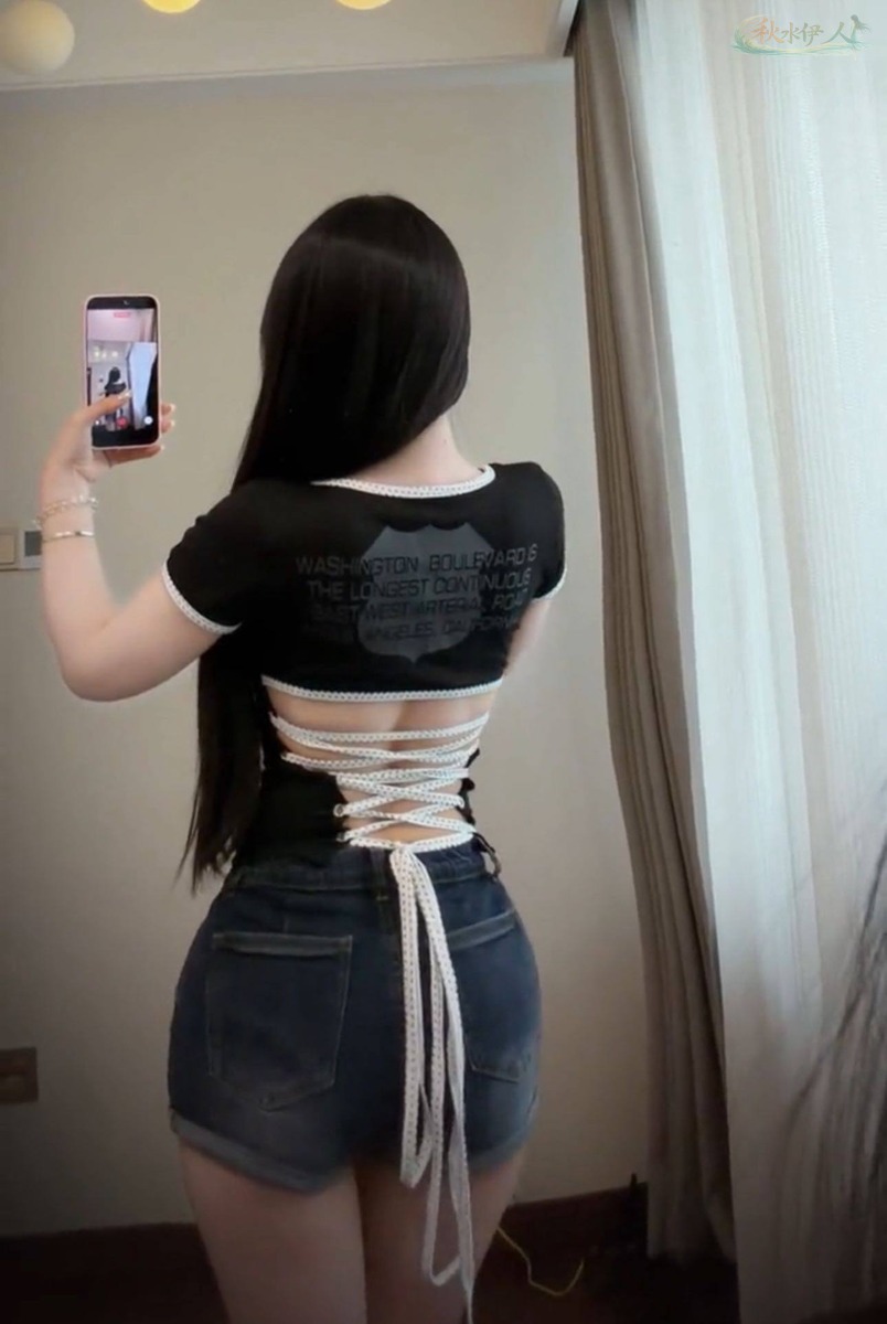 上海女友感模特无纹身美肌特写