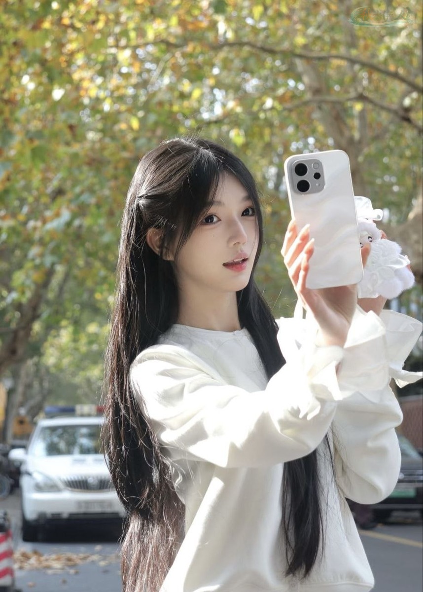 南京日系甜美模特日常穿搭