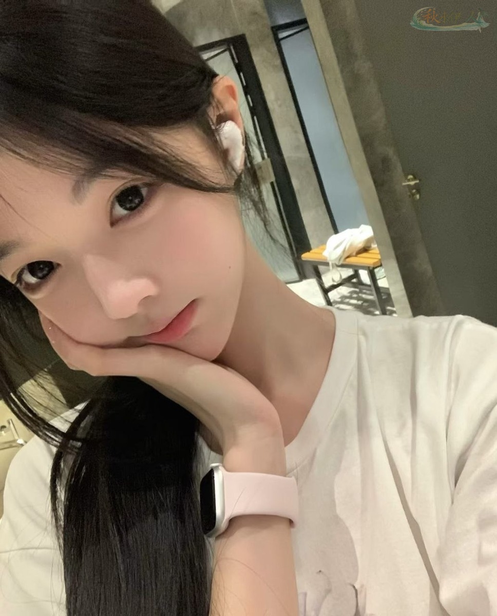 南京甜系新人模特甜美街拍