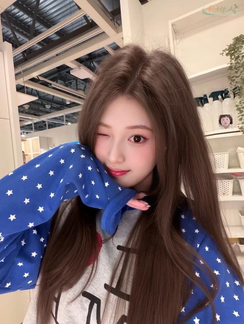 南京00后清纯少女素颜日常