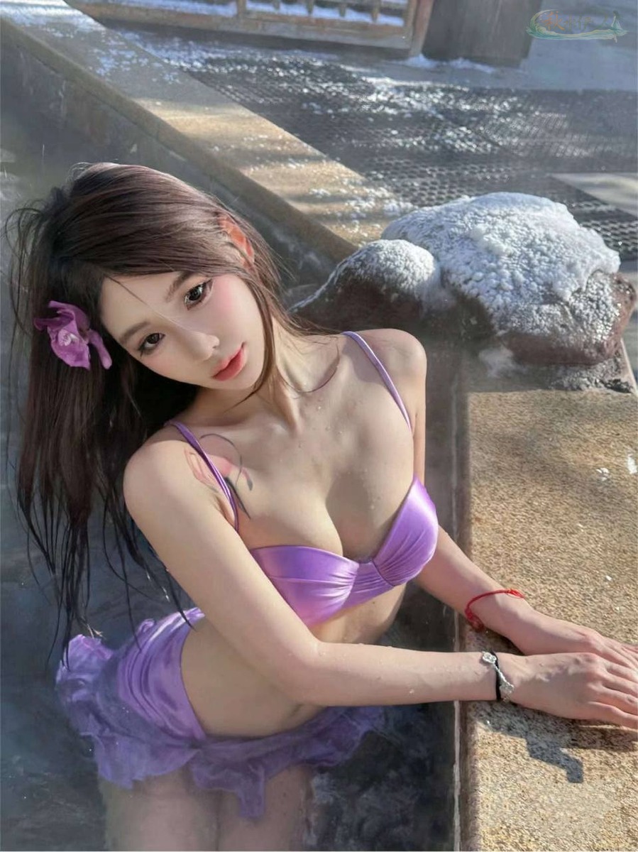 深圳纯欲系新人模特写真大片