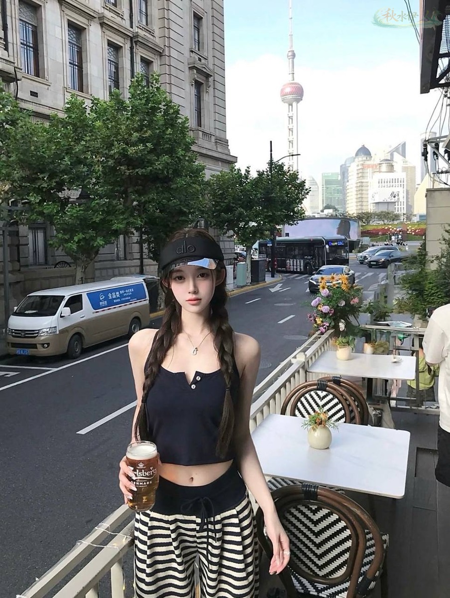 深圳幼态脸高挑模特美拍