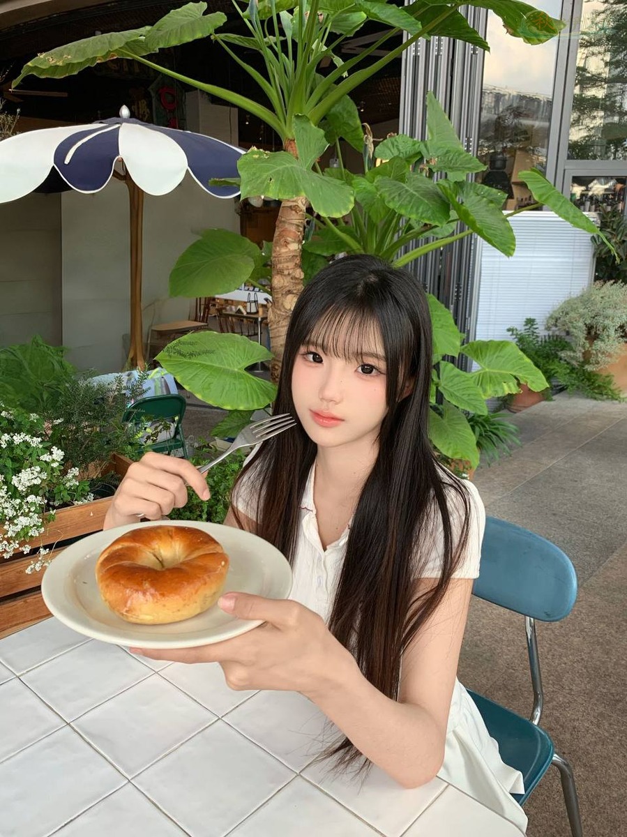 广州甜妹模特全身照拍摄花絮