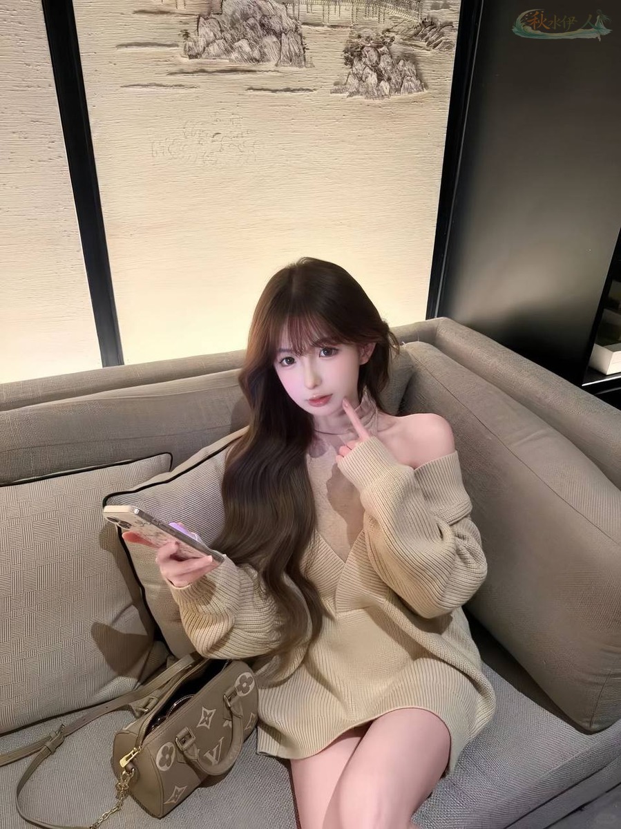 广州高挑白皙模特街拍