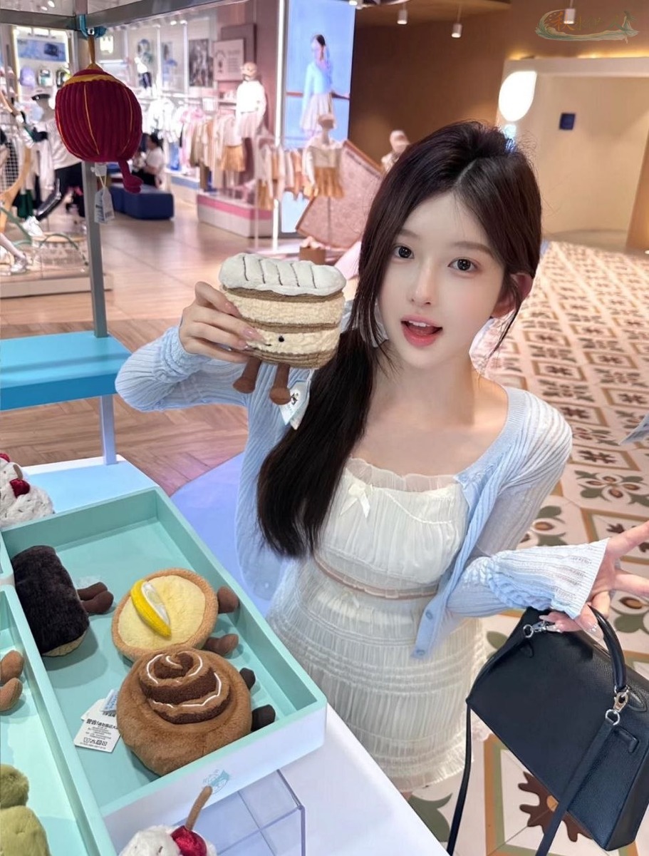 北京清纯少女模特白皙皮肤写真