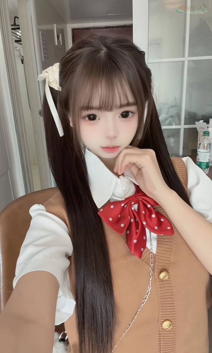 广州甜系少女日常街拍