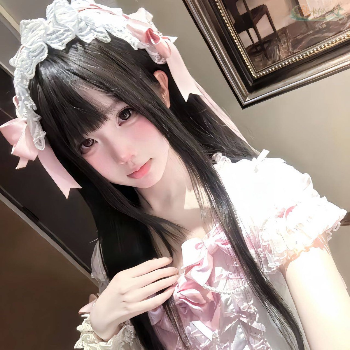 广州冷白皮穿搭博主少女写真