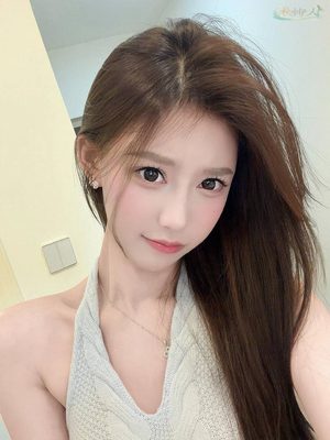 深圳纯欲洋气平面模特身材前凸后翘