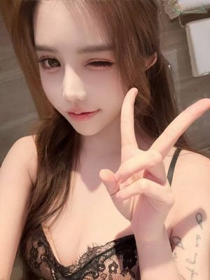 上海纯欲游戏主播街拍写真