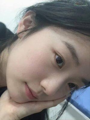上海 | 18岁清纯学姐，E胸细腰马甲线，校园风与欧美身材的完美碰撞