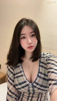 广州纯欲身材北影模特街拍