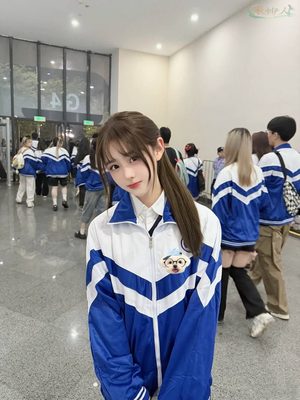 苏州学生模特纯欲妈生脸白嫩肌肤