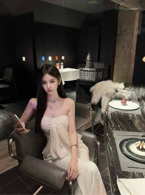 济南气质平面模特生活照健身