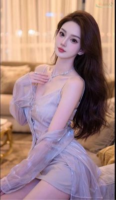 三亚冷白皮高挑模特正面照