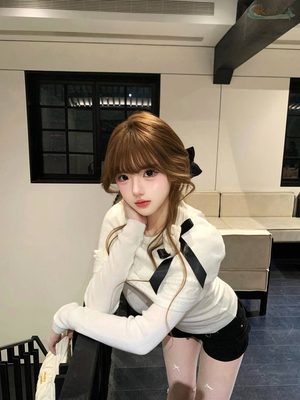 石家庄冷白皮平面模特写真