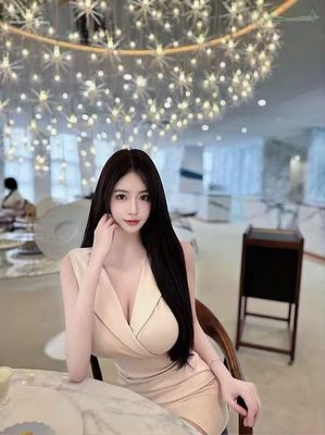 上海纯天然大G模特172cm48kg青春靓丽街拍