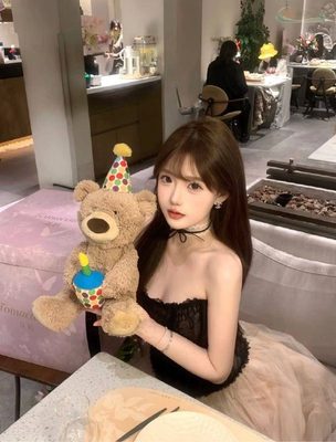 苏州纯欲御姐模特白皙长腿写真