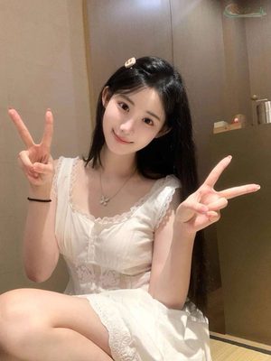 北京清纯学生模特校园写真素颜