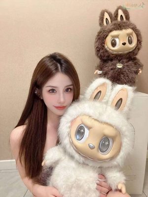 广州纯御模特细腰肥臀街拍