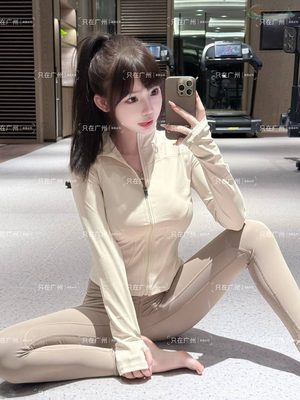 广州萝莉模特一字马展示