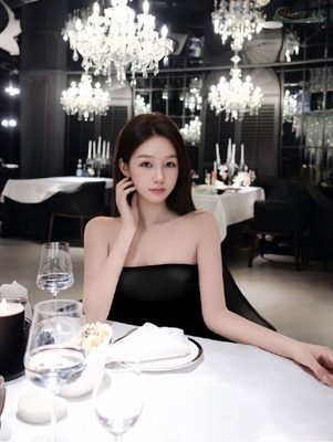 广州高挑纯欲模特写真