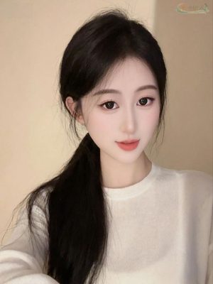 南京纯欲甜美校花街拍写真