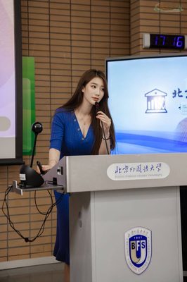 广州纯欲模特176cm三国语言健身普拉提
