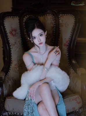 广州冷白皮高挑模特写真