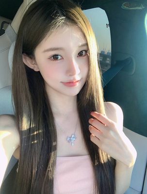 广州清纯模特筷子腿写真