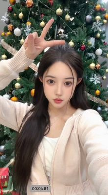 深圳 | 170cm健身系女生，皮肤白净身材紧致