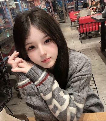 北京纯欲系女模生活照