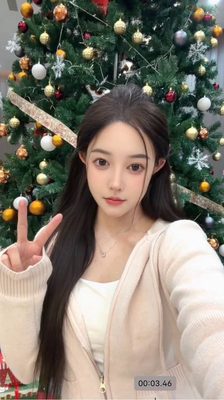 深圳清纯女神170cm D杯长腿正面照