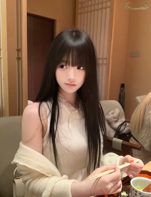 深圳白幼瘦学生模特 校园写真