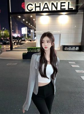 广州 | 170cm高白纯欲系女孩，慵懒自信带点小坏